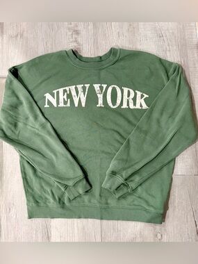 Grayson Threads Green Crewneck Sweatshirt with White "NEW YORK" Print